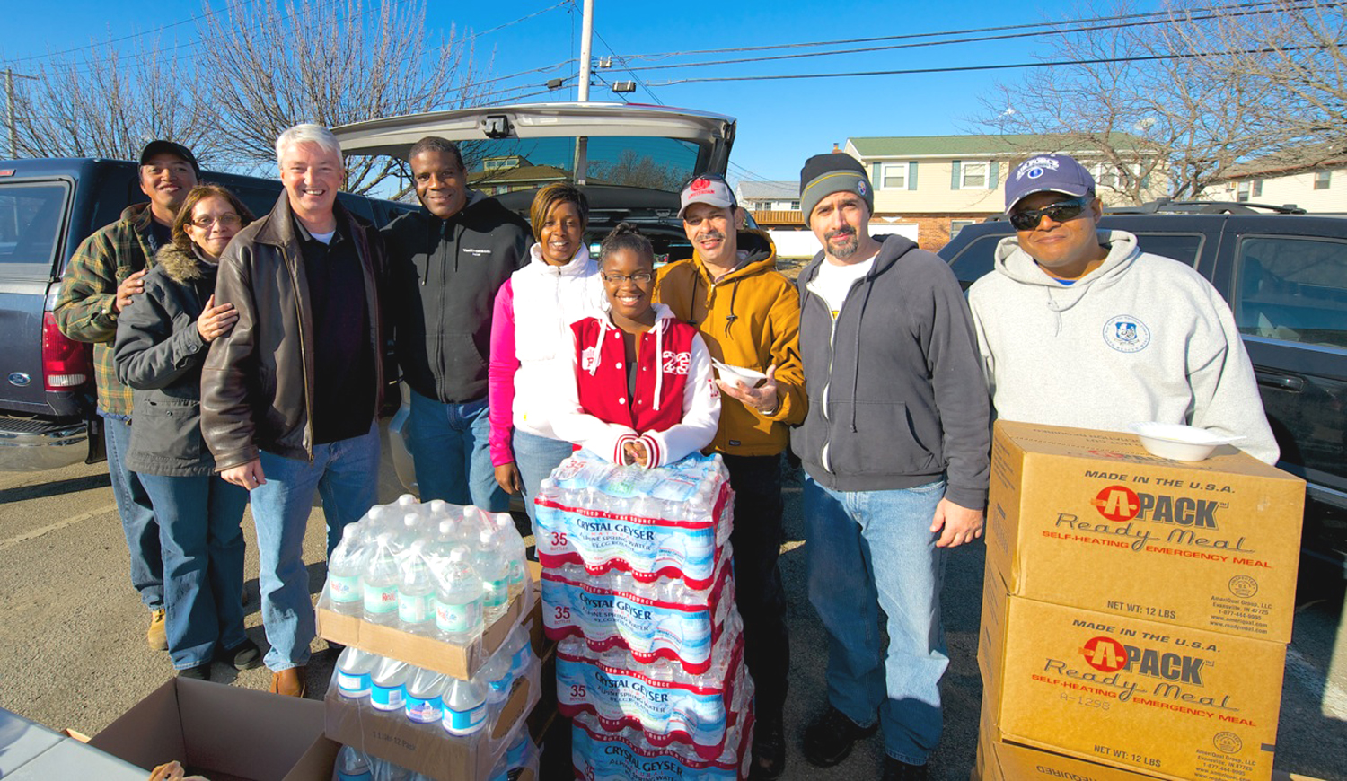 Lindenhurst Volunteers Donating Help And Services To Victims Of ...