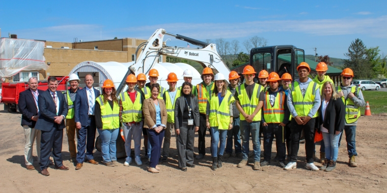 Senator Hinchey visits Questar III BOCES in Durham