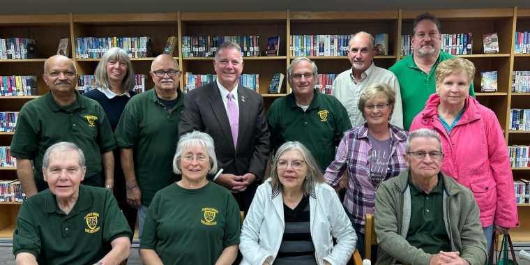 Senator Steve Rhoads Meets with the Hicksville Gardens Civic Association