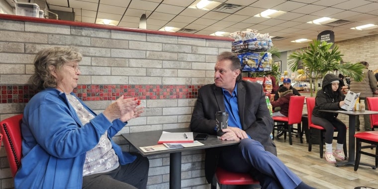 Senator Addabbo speaks on-on-one with constituents at his Java with Joe event at at Buongiorno Bagels & Café. Senator Addabbo speaks on-on-one with constituents at his Java with Joe event at at Buongiorno Bagels & Café.