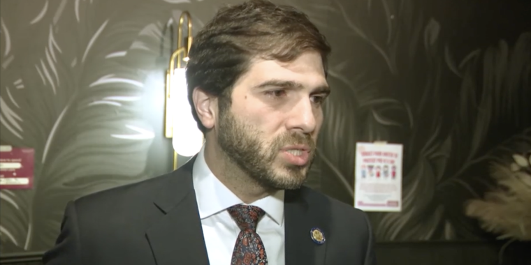 Senator Andrew Gounardes speaking at a rally for universal childcare.