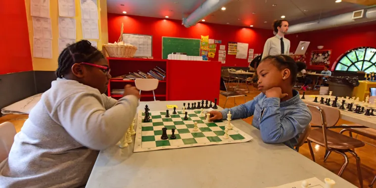 Brooklyn Police Athletic League & the King’s County DA’s office sponsored an afterschool chess program for Bed-Stuy elementary school students. (Shutterstock)