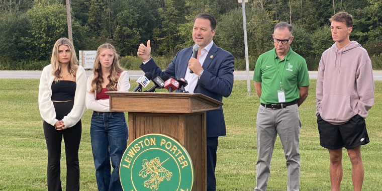 Senator Rob Ortt (R,C – North Tonawanda) speaking at Friday’s press conference outside Lewiston-Porter CSD