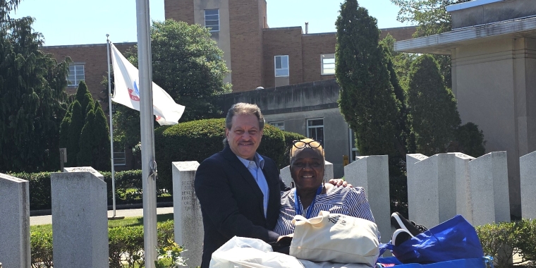 Senator Addabbo drops off supplies to Victoria Townes, Center for Development and Civic Engagement Specialist at the St. Albans Community Living Center at the NY Harbor Healthcare System.