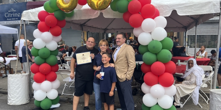 Senator Addabbo Congratulates the owners of Alfie's on their 50th anniversary.