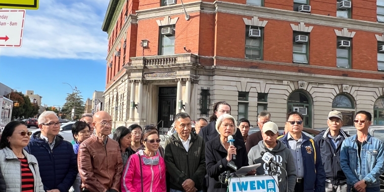 delivery worker presser