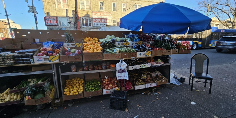 This area on Liberty Avenue and Lefferts Boulevard was penalized for being an abandoned, unpermitted Mobile Food Vending Operation. (3,000 pounds of produce confiscated & donated).