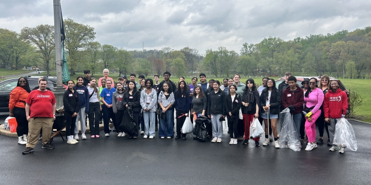 40-student-members-from-the-senators-youth-advisory-councils-came-together-for-the-cleanup-initiative 40-student-members-from-the-senators-youth-advisory-councils-came-together-for-the-cleanup-initiative