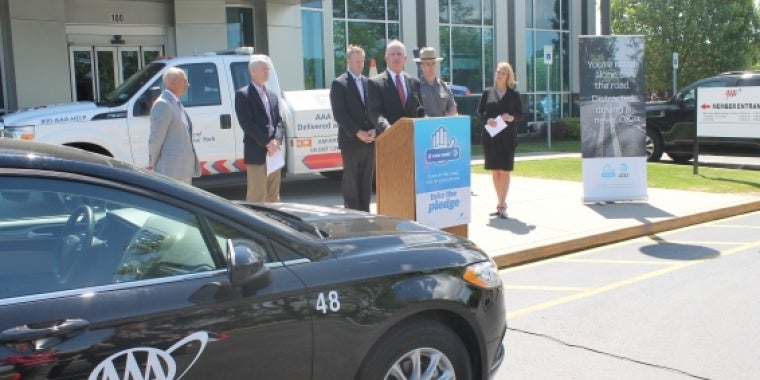 Senator Ranzenhofer encourages drivers to keep their eyes on the road, not on their phone.