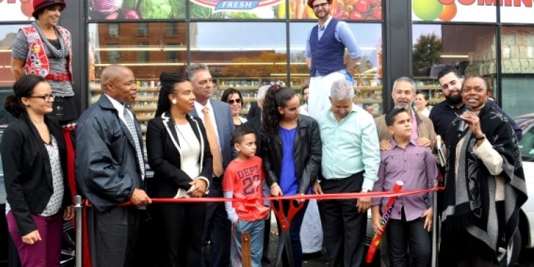 Senator Montgomery joins with Councilwoman Cumbo and Boro President Adams to welcome the Guzman family back to Myrtle Avenue!