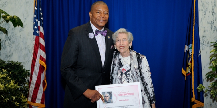Congratulations to Enid Glabman, Senator Sanders' 2017 Woman of Distinction.