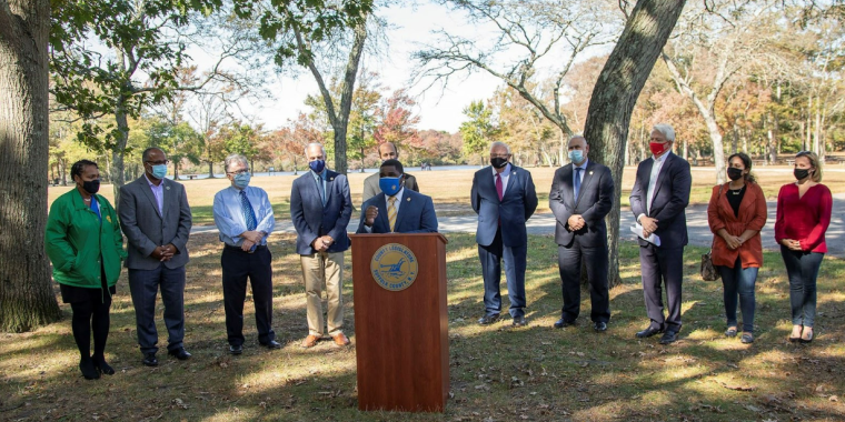 WEST BABYLON, NY – Suffolk County Legislator Jason Richberg was recently joined by elected officials from local and state government for a press conference at Belmont Lake State Park in West Babylon urging the federal government to add infrastructure money to any COVID recovery bill and to extend the expenditure deadline for ongoing sewer projects.