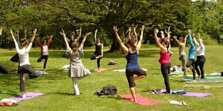 Yoga in the Park' returns to Woodland – Daily Democrat