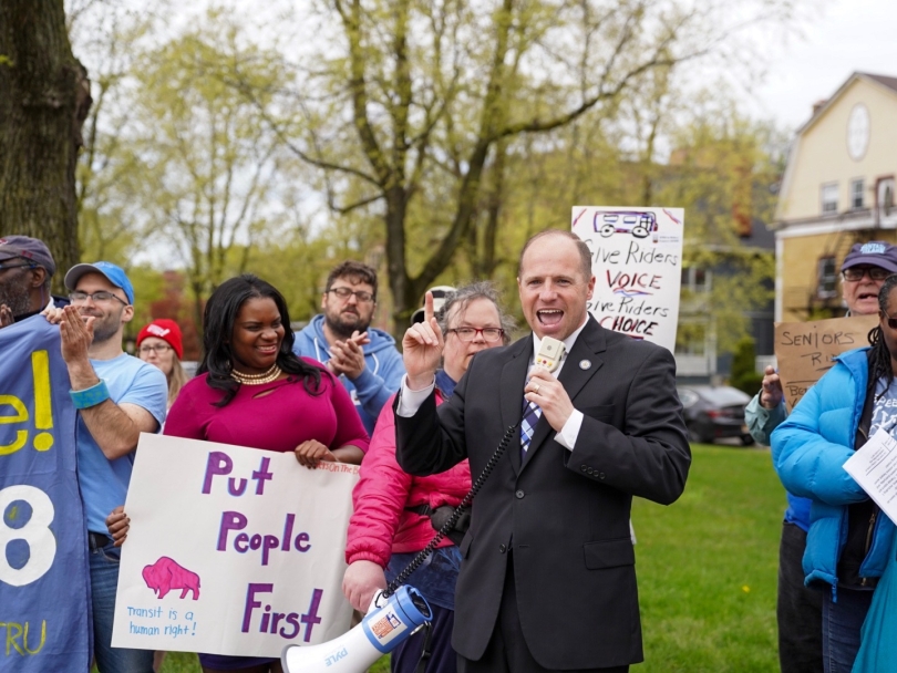 State Sen. Kennedy advocates for Buffalo hosting Toronto Raptors